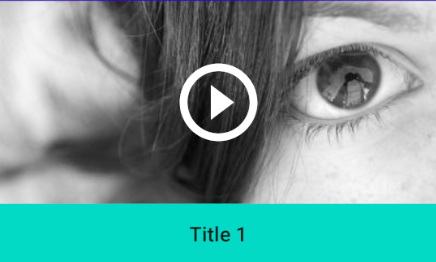 Icono PlayCircleOutline blanco centrado sobre la foto, encima de la franja turquesa de Title 1